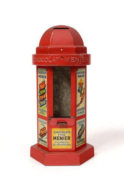 null Kiosque distributeur de chocolat MENIER, années 50, rouge, tôle lithographiée...