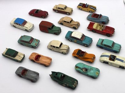 null "Dinky Toys - Véhicules marques Anglaises"


Miniatures à l'échelle 1/43 ème....