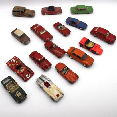 null "Dinky Toys - Marques Allemandes et Italiennes"


Miniatures à l'échelle 1:43...