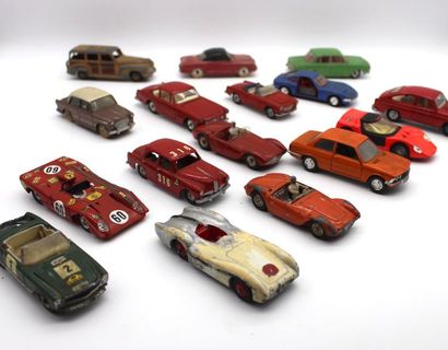 null "Dinky Toys - Marques Allemandes et Italiennes"


Miniatures à l'échelle 1:43...