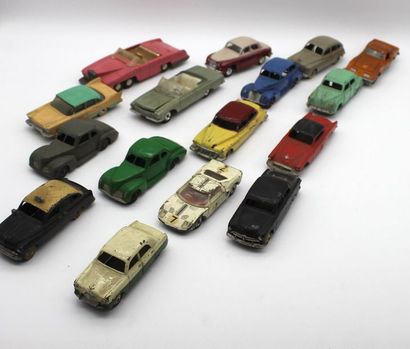 null "Dinky Toys- Marques Américaines"


Miniatures à l'échelle1/43 ème. Vendues...
