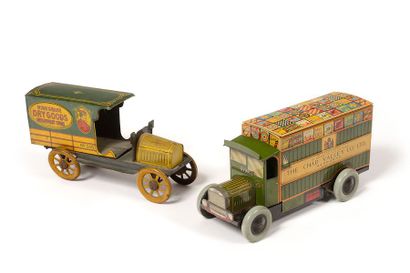null "Boîte publicitaire de la fabrique de jouets CHAD VALLEY et camionette"


-Camion...
