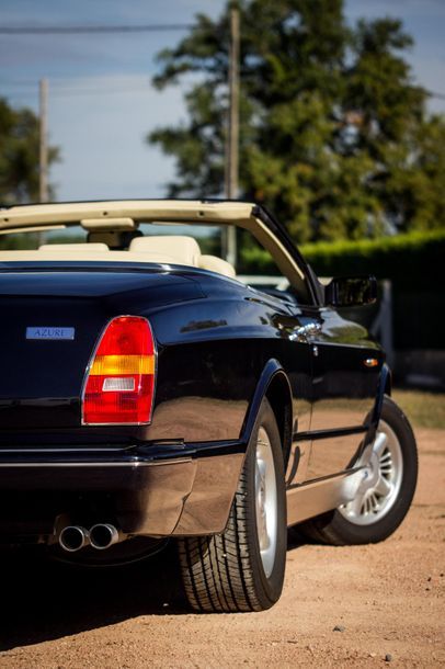 1995 BENTLEY AZURE Numéro de série SCBZK12CXTCX53616

Superbe configuration de couleur

43...