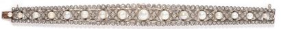 null MELLERIO HERMANOS 

Vers 1890 

BRACELET 

en or rose 750 millièmes, argent,...