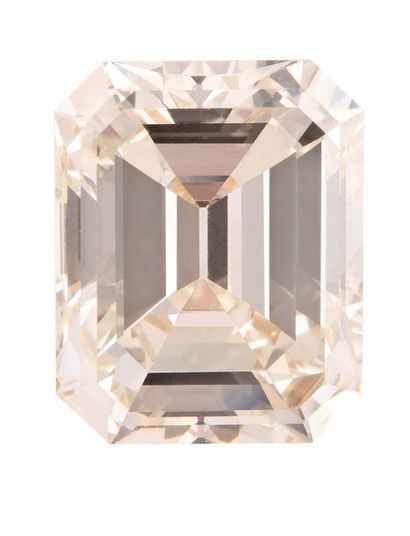  BAGUE 
en or gris 750 millièmes et diamants, présentant un important diamant de...