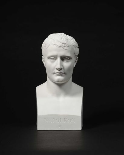 null Sèvres Buste en biscuit représentant l’Empereur Napoléon 1er en deuxième grandeur...