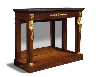 null Console époque Empire Table console en acajou, ouvrant à un tiroir libéré par...