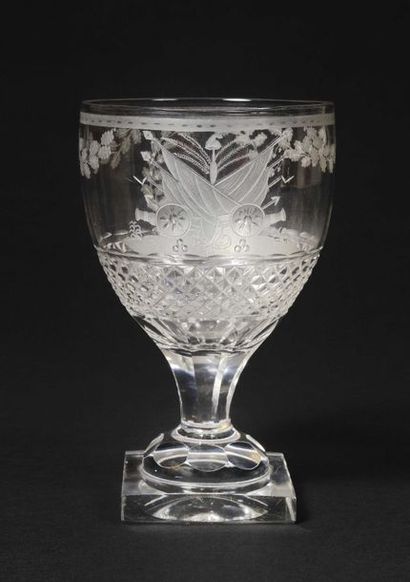 null Verre à pied en cristal. Corps gravé de frise et de couronnes de feuilles chêne...