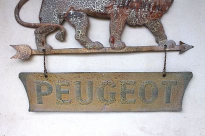 null "Enseigne « Lion Peugeot »"

Enseigne à suspendre, lion passant sur une flèche,...