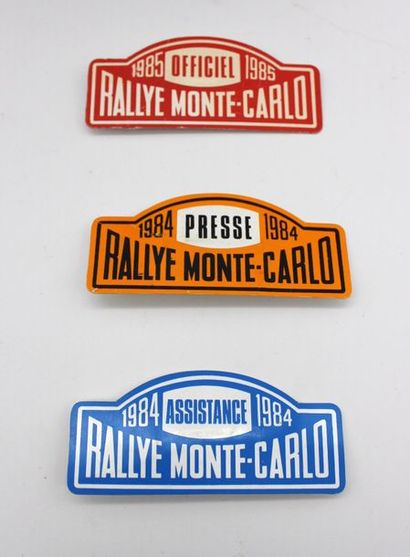 null "Badges souvenirs - Rallye Monte Carlo"

- Badge souvenir émaillé du "45 ème...