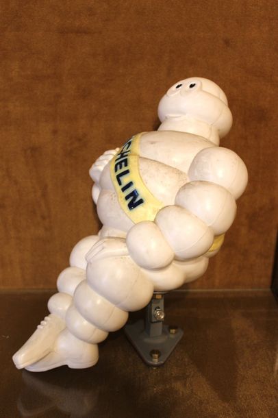 Trophé et Bibendum Michelin  -Bibendum, - Lot 43 - Osenat