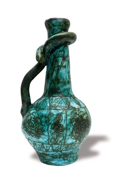 null JEROME MASSIER (1850-1926) Grand vase en céramique émaillée à fond turquoise...