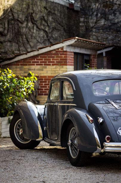 1948 Talbot Lago T26 Coach Surprofilé Numéro de série 100373

Historique limpide

Même...