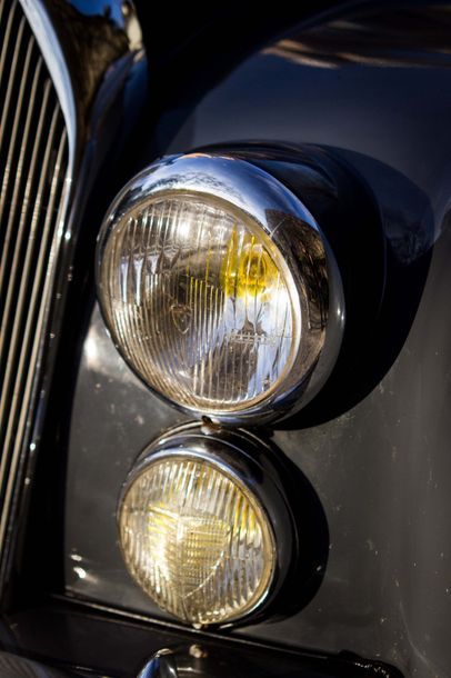 1948 Talbot Lago T26 Coach Surprofilé Numéro de série 100373

Historique limpide

Même...