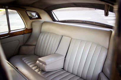 1963 Bentley S3 Numéro de série B318LCN 
Rare Bentley S3 livrée neuve en France 
Carte...