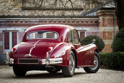 1957 Jaguar XK 140 SE Fixed Head Coupé Numéro de série A815854

Belle présentation

Equipée...