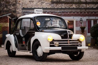 1958 Renault 4CV "Pie" Numéro de série 3157223

Réplique de la célèbre 4CV Pie de...