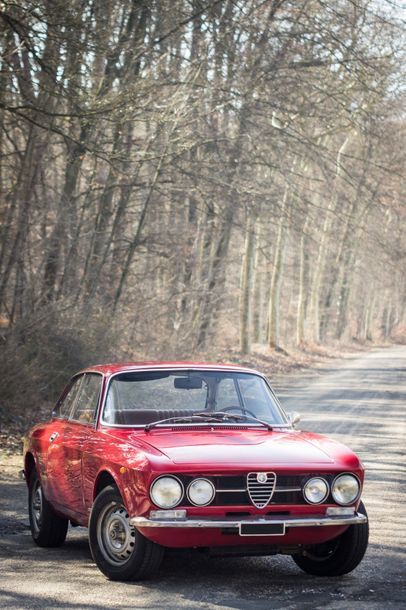 1972 Alfa Romeo Giulia 1600 GT Numéro de série AR2197180 
Mythique coupé Bertone...