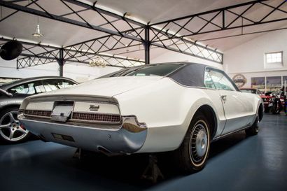 1967 OLDSMOBILE Toronado Numéro de série 396877M615590
Carte grise française de collection

8...