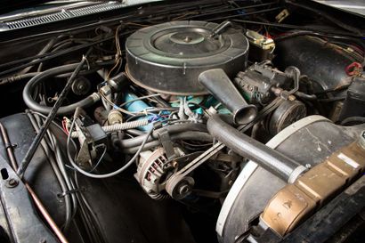 1968 Chrysler Imperial Crown Numéro de série YH43K8C141041
Jamais restaurée
Seulement...