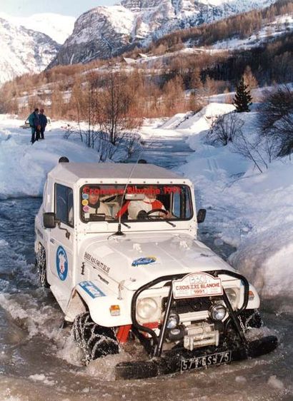 1982 Toyota FJ 40 Numéro de série JT1V0FJ4000810177

Participation au Paris-Dakar...