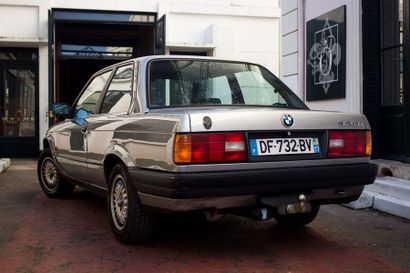 1989 BMW 320i Coupé E30 Numéro de série WBAAA310009778812

Historique limpide

Vendue...
