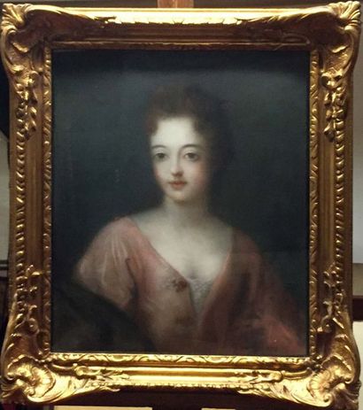 null ECOLE FRANCAISE XVIIIème siècle Portrait de dame à la robe rouge Pastel 60 x...