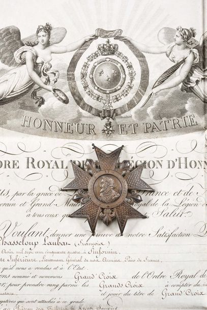 null FRANCE ORDRE DE LA LEGION D’HONNEUR, institué en 1802. Plaque d’habit du Général...