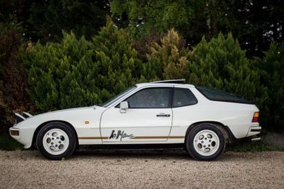 1988 Porsche 924 S Le Mans Numéro de série WPOZZZ92ZJN400231

Rare édition limitée...