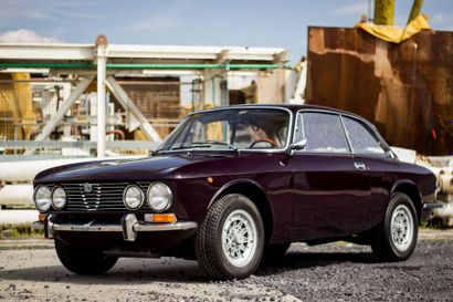 1972 Alfa Romeo Giulia 2000 GTV Numéro de série AR2420224

Configuration de couleur...