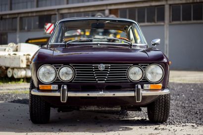 1972 Alfa Romeo Giulia 2000 GTV Numéro de série AR2420224

Configuration de couleur...
