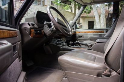 1990 Range Rover Vogue SE Limited 3.9L Numéro de série SALLHAMM4GA450264

Rare dans...