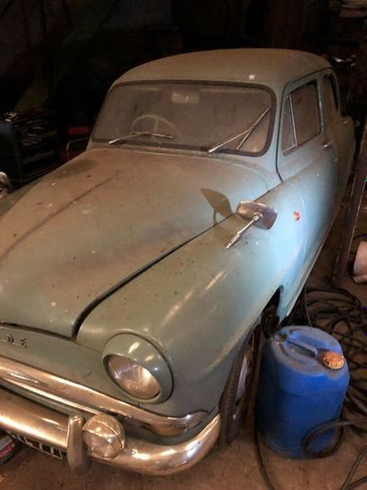 1958 Simca Aronde Type 90A, Chassis n°: 667292, Copie Carte Grise. Notre modèle dispose...