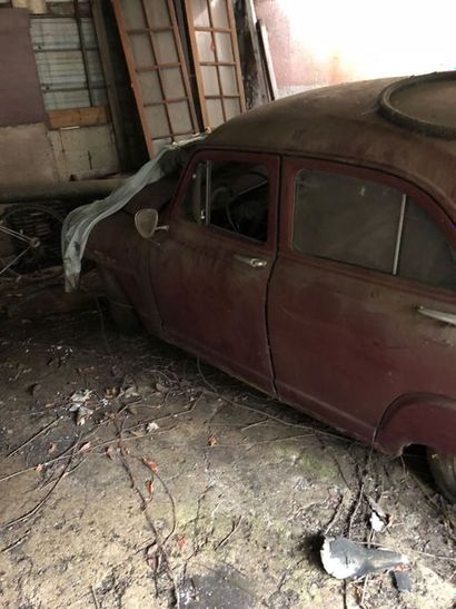 Lot de 3 Simca Aronde Sans Carte Grise, à immatriculer en collection 