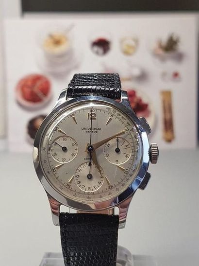 null UNERSAL Genève "Compax" Ref.22493, Cal. 287 vers 1945

Rare chronographe militaire...