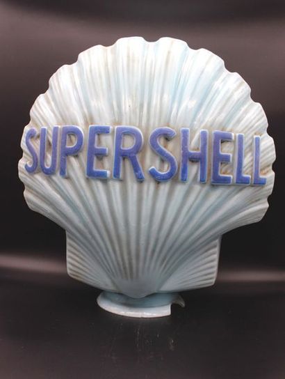  Globe Opaline Bleue- SUPER SHELL 
Globe en opaline bleue en forme de coquillage...