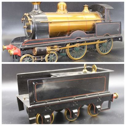  Locomotive 220 à vapeur vive, avec son tender 
Locomotive à vapeur vive, en cuivre...
