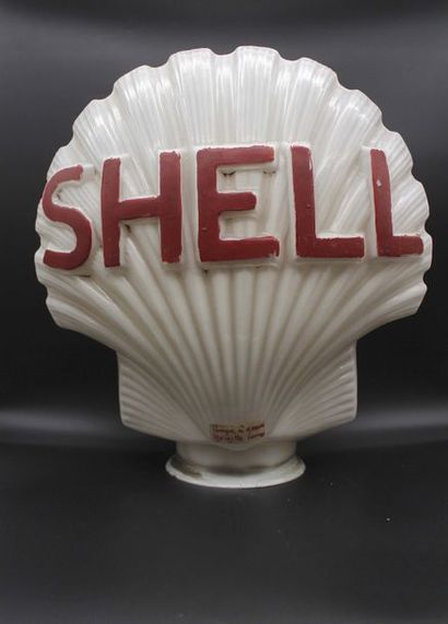 null Globe Opaline - SHELL

Globe en opaline en forme de coquillage pour la marque...