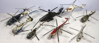 null Modèles HELICOPTERES



Neuf maquettes et modèles de constructeurs ou compagnies,...