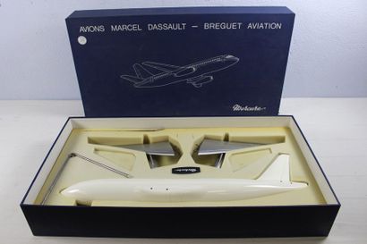 null Maquette - MERCURE- DASSAULT



Maquette promotionnelle du constructeur Dassault...
