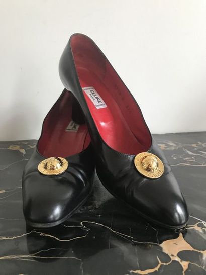 null CELINE Paire de chaussures en cuir box noir, intérieur doublé en cuir de chevreuil...