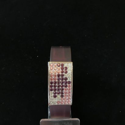 null SWAROVSKI Bracelet en plastique violet, orné d'un motif de rectangulaire sertie...