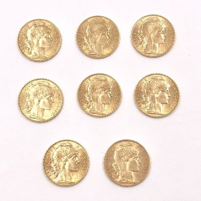 null HUIT PIECES 

en or de 20 Francs dont deux de 1908, trois de 1910, deux de 1911...