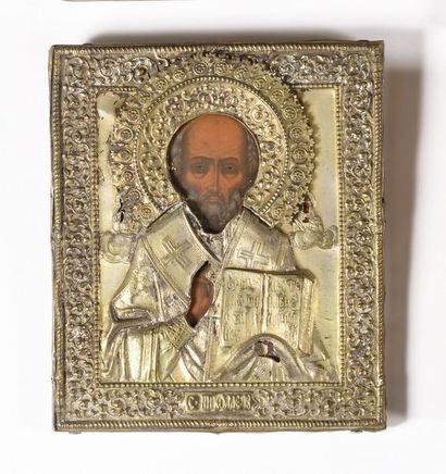 null Icône saint Nicolas

Russie, début XXe siècle

Tempera sur bois, oklad en vermeille

31...