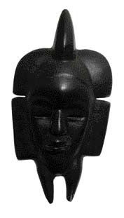 Roger CAPRON Masque africain en terre blanche, émail noir mat. NS, L 34 cm, BEG