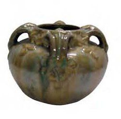PIERREFONDS Vase pansu en grès à quatre anses reliant le haut du col à l'épaulement,...