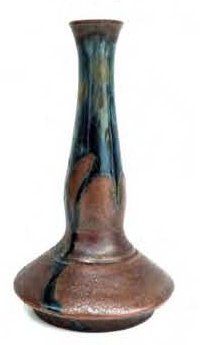 Théo PERROT Vase piriforme aplati en grès à décor de coulures bleues sur le long...