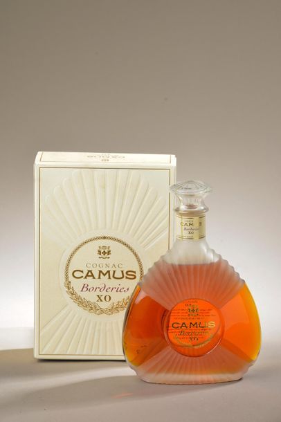 null 1 bouteille COGNAC "Borderies", Camus XO 