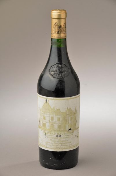 null 1 bouteille Château HAUT-BRION, 1° cru Pessac-Léognan 1995 (ela fânée, elt)...