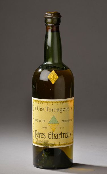 null VENDU AVEC LOT 31. 1 litre CHARTREUSE "Une Tarragone" jaune Période 1921-1929,...